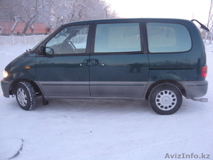 продам автомобиль Ниссан Серена