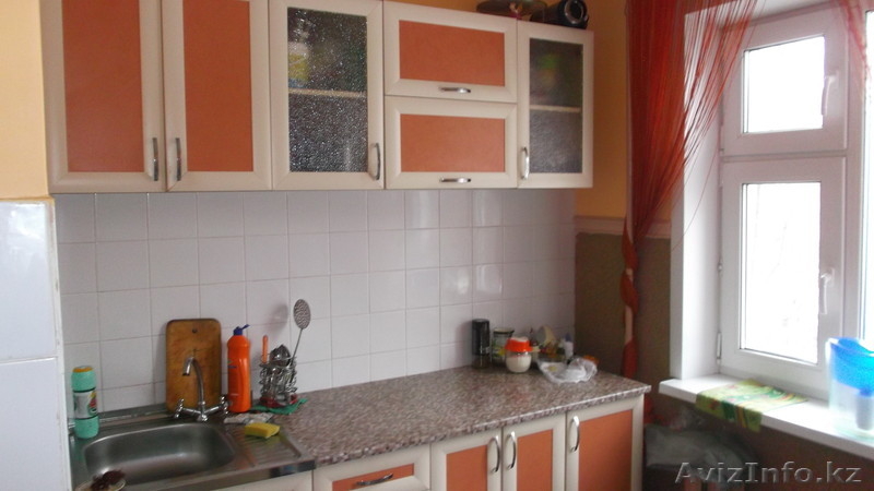 продаю трех комнатную квартиру в хорошем районе - Изображение #1, Объявление #849665