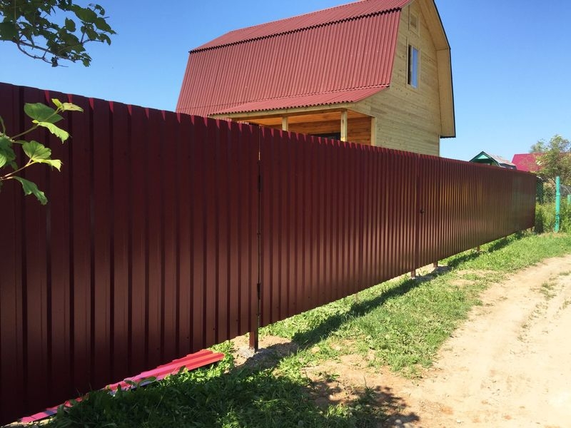 Монтаж забора из проф. листа специалистами.  - Изображение #3, Объявление #1659444