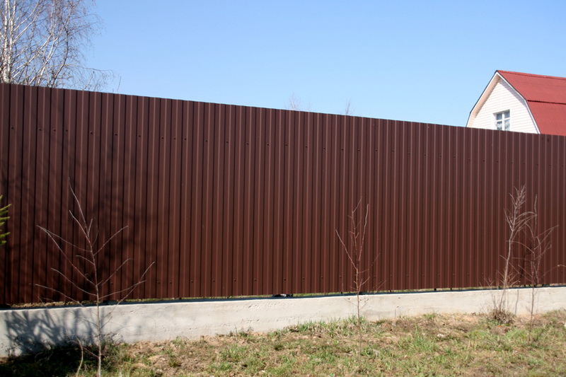 Монтаж забора из проф. листа специалистами.  - Изображение #5, Объявление #1659444